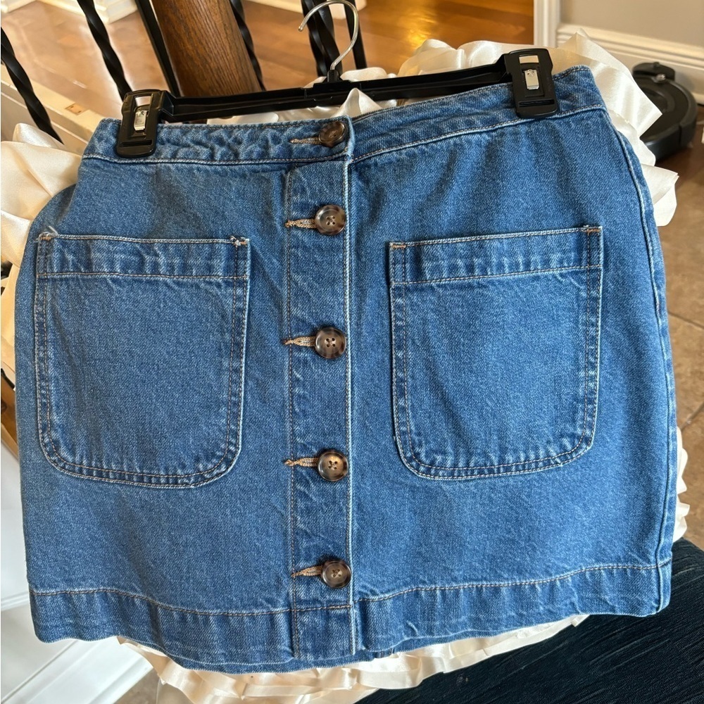 Vintage Y2K We The Free Denim Mini Skirt. Women’s Sz-27 (4-6) Button Front.